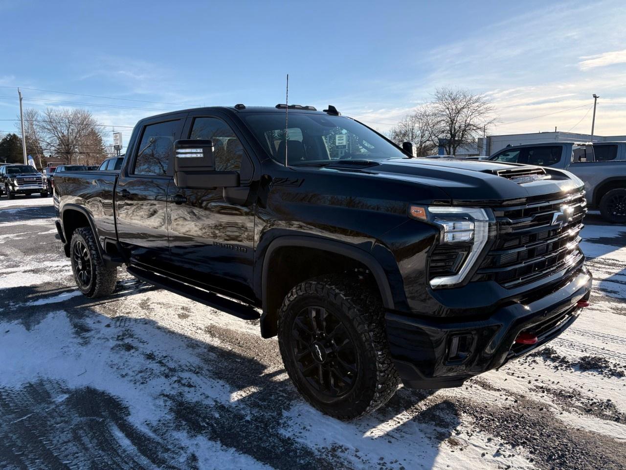 2026 Chevrolet SILVERADO 2500HD 4WD Crew Cab Standard Box LT Photo