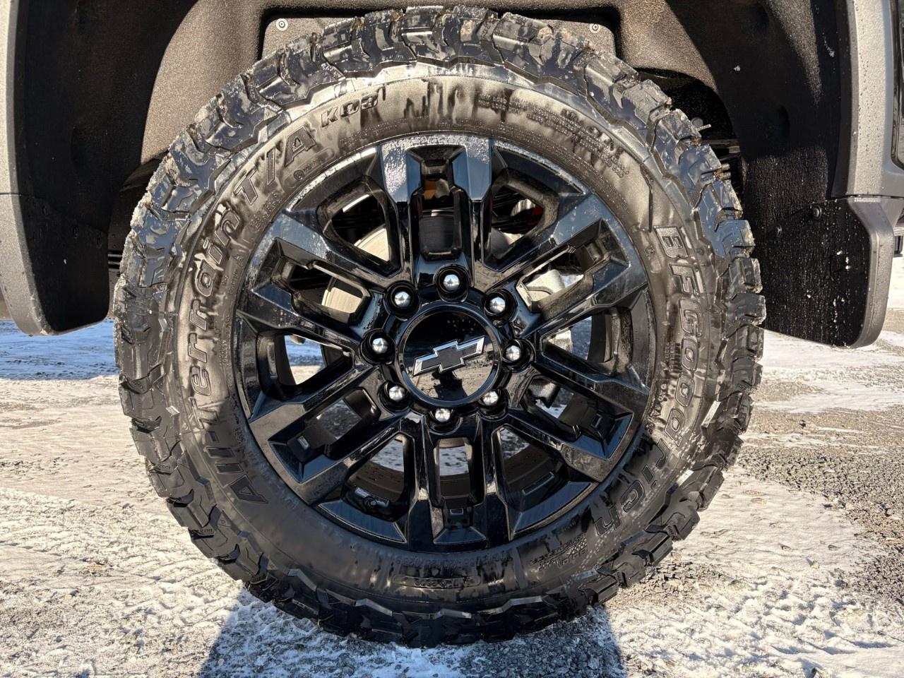 2026 Chevrolet SILVERADO 2500HD 4WD Crew Cab Standard Box LT Photo