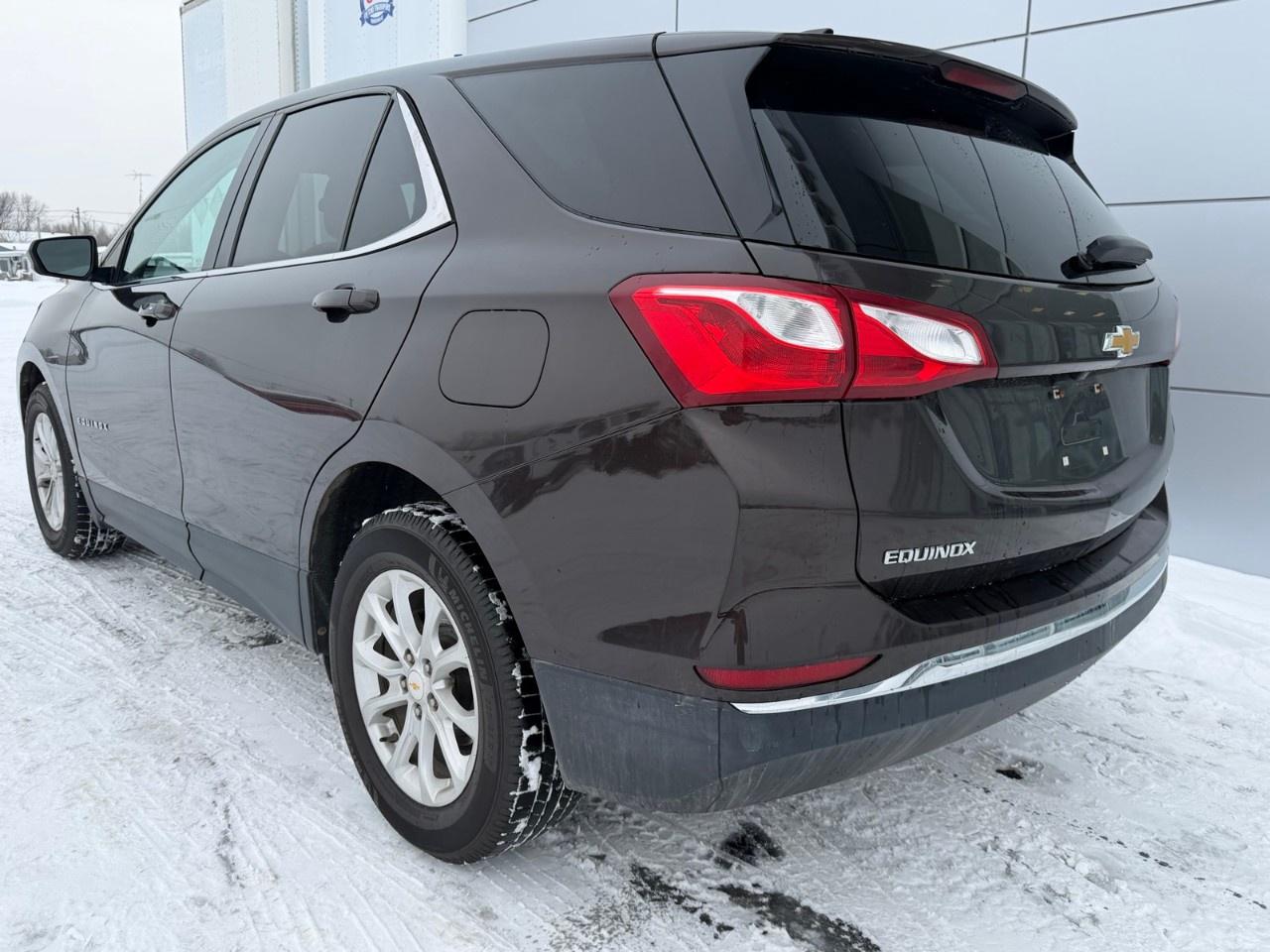 2020 Chevrolet Equinox FWD 4dr LT w/1LT Photo2