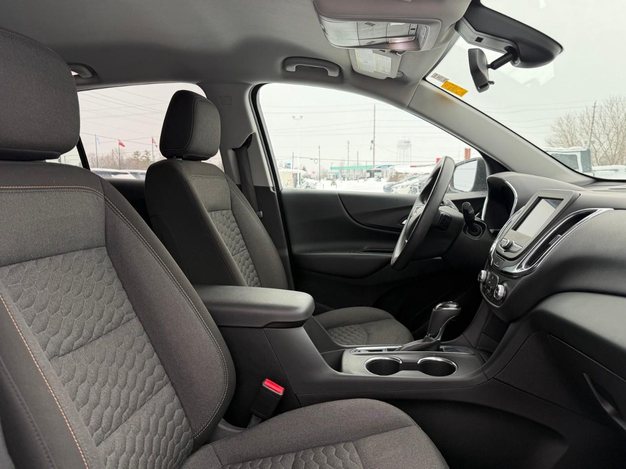 2020 Chevrolet Equinox FWD 4dr LT w/1LT Photo