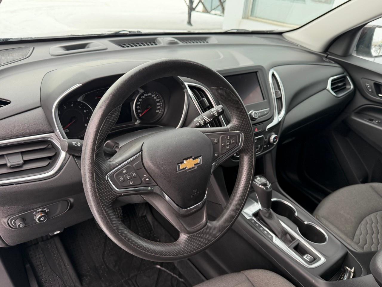 2020 Chevrolet Equinox FWD 4dr LT w/1LT Photo