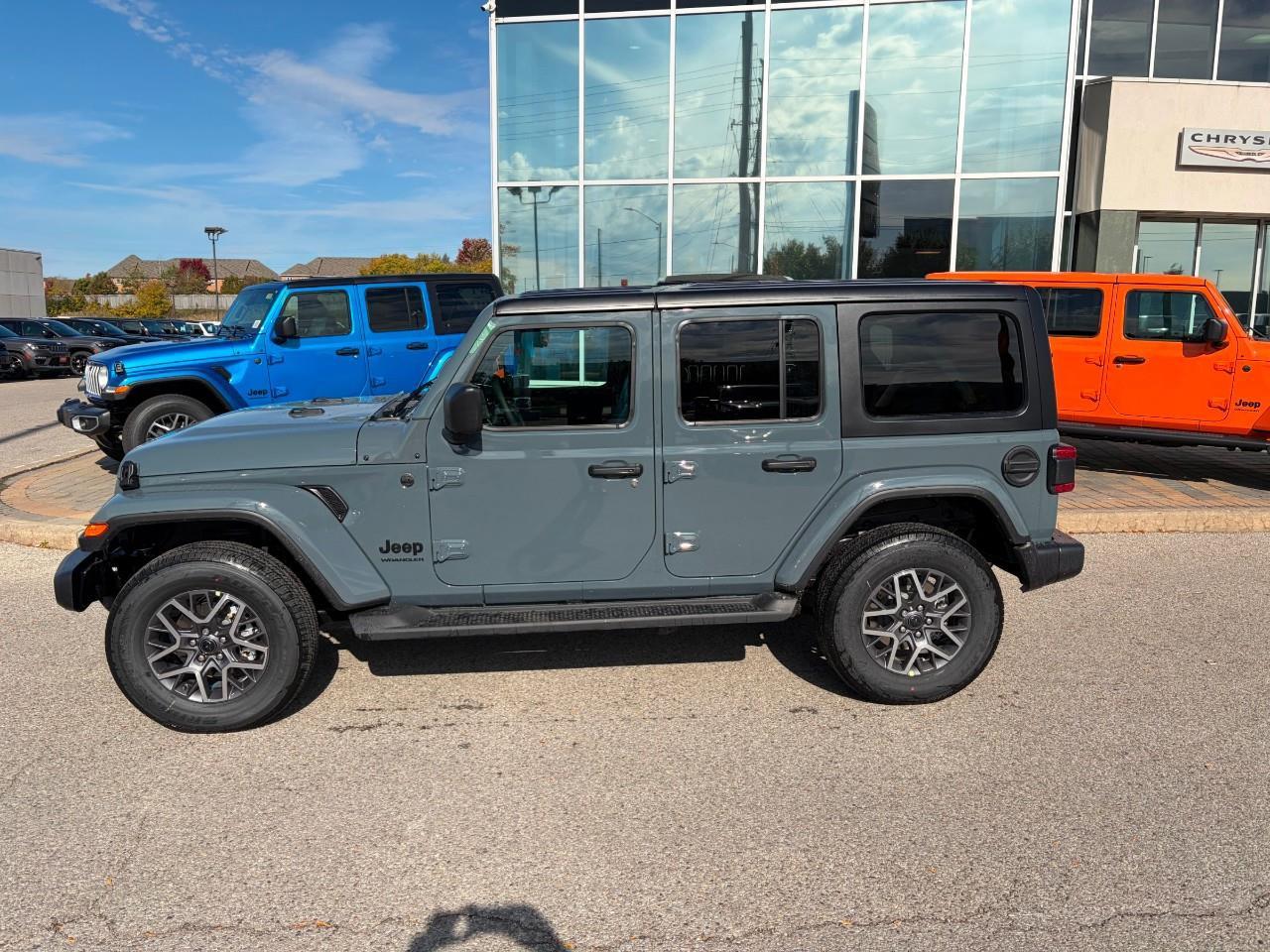2026 Jeep Wrangler SAHARA 4DR 4X4 Photo2