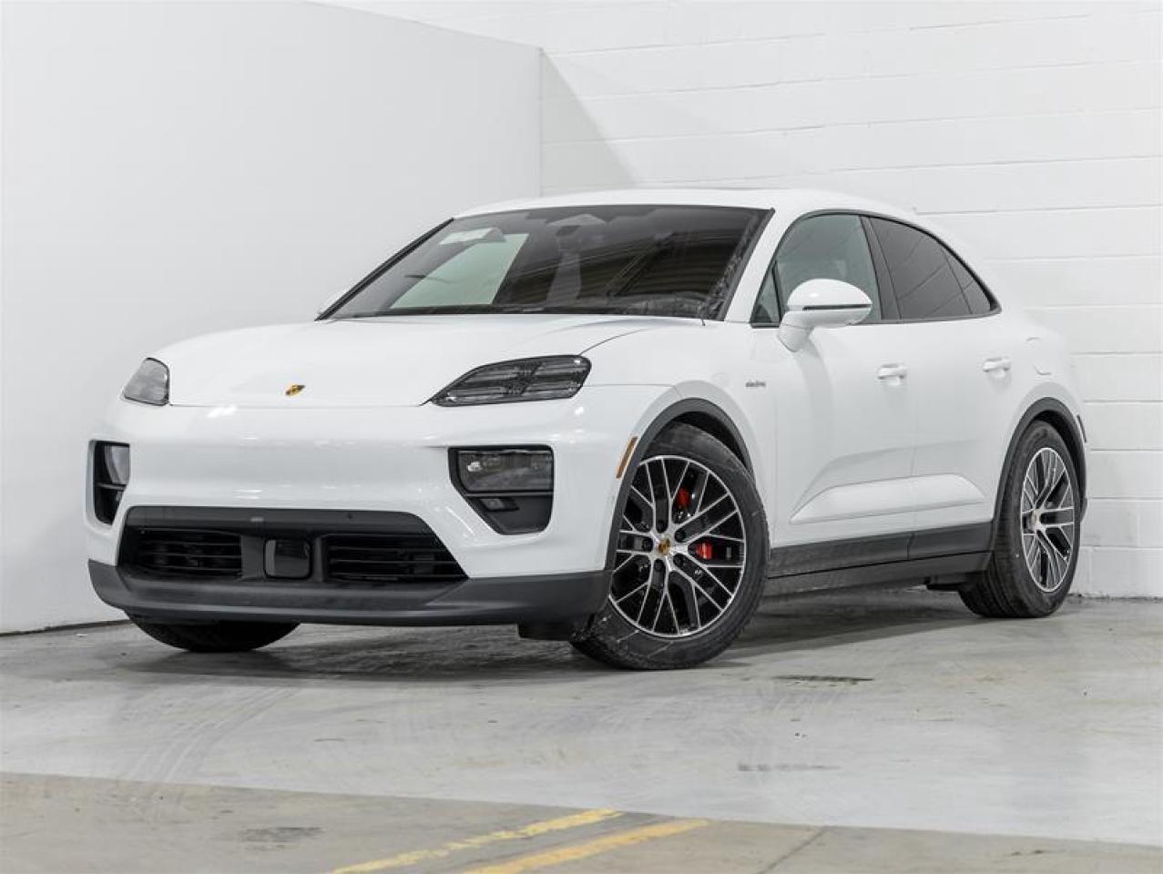 2025 Porsche Macan  Photo0