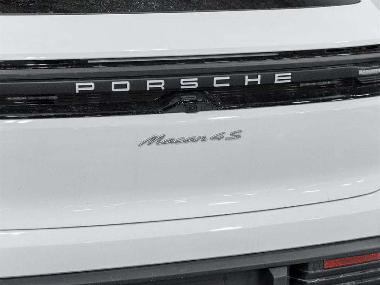 2025 Porsche Macan  Photo