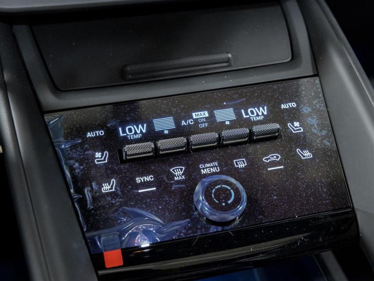 2025 Porsche Macan  Photo