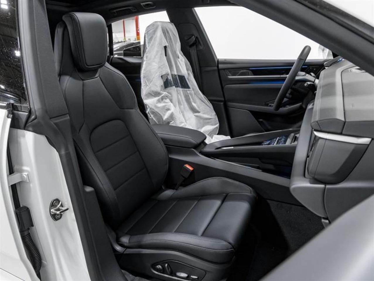 2025 Porsche Macan  Photo