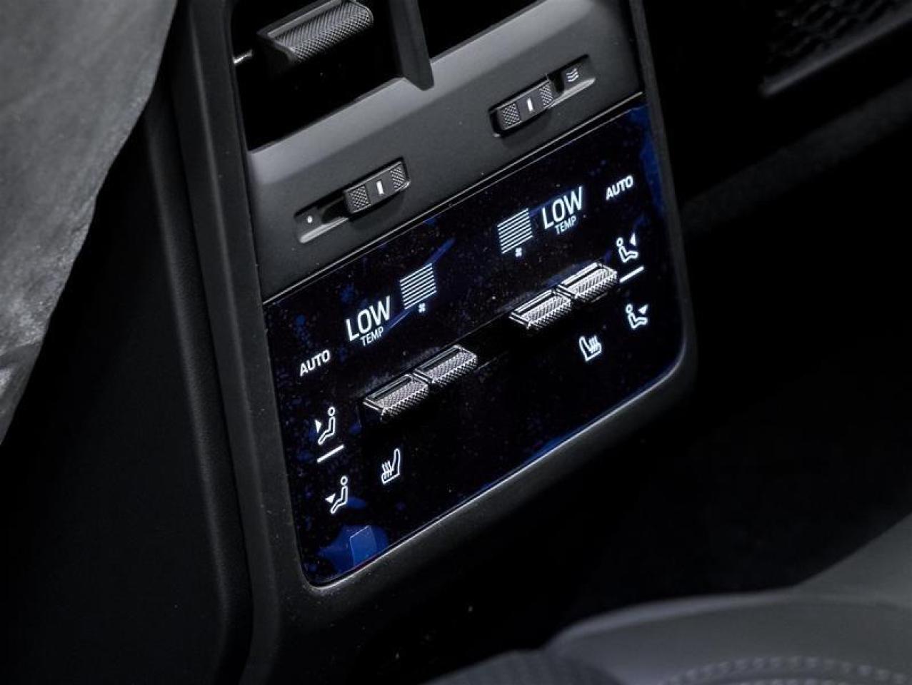 2025 Porsche Macan  Photo