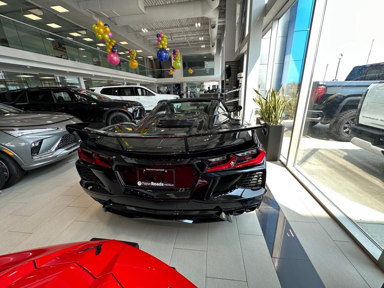2025 Chevrolet Corvette Stingray w/2LT 2dr Convertible Photo4