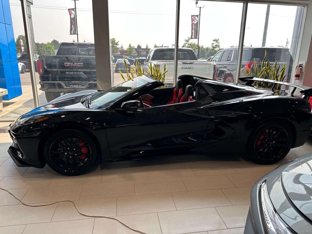 2025 Chevrolet Corvette Stingray w/2LT 2dr Convertible Photo