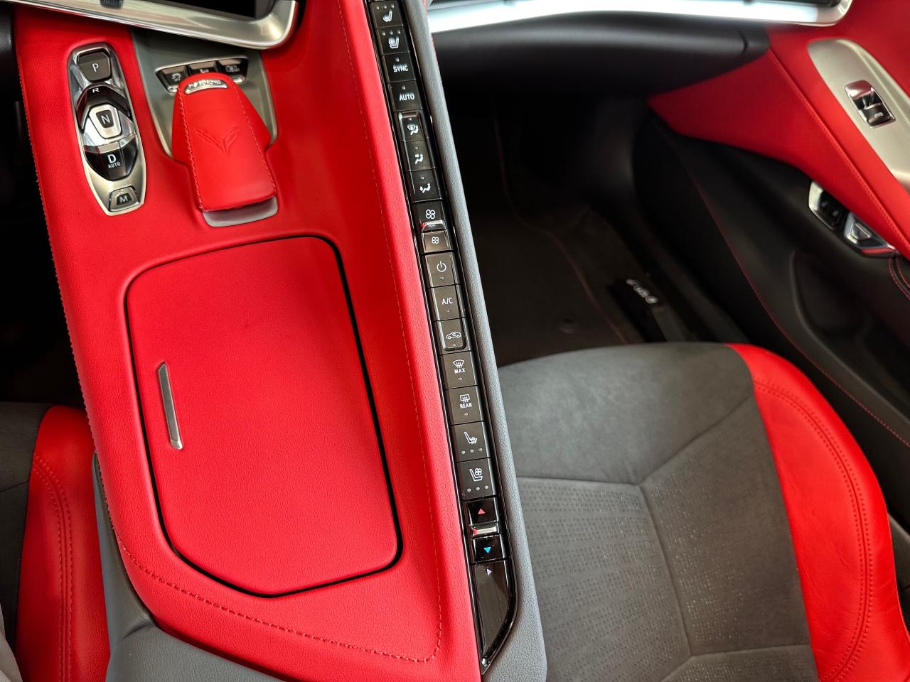 2025 Chevrolet Corvette Stingray w/2LT 2dr Convertible Photo