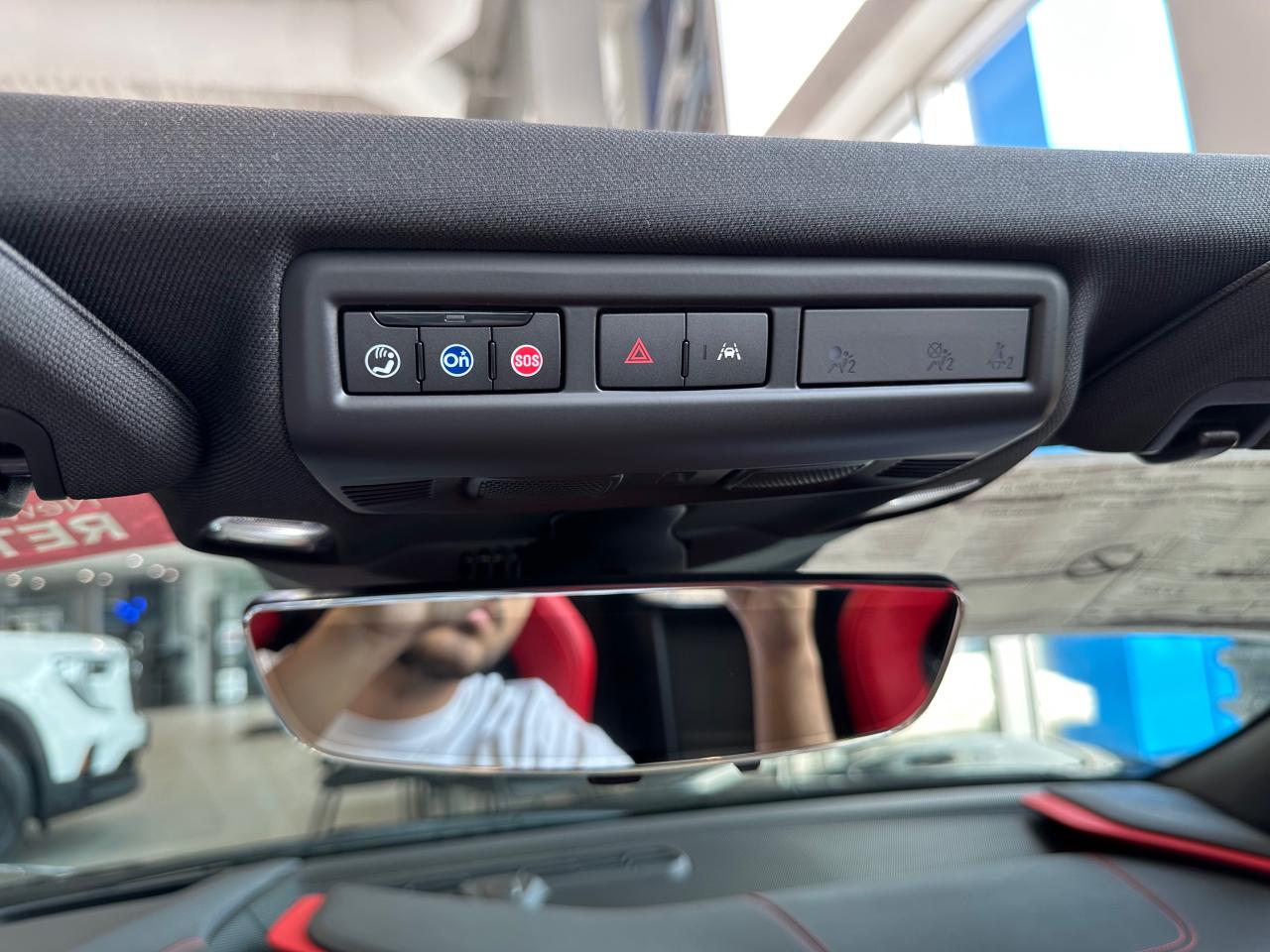 2025 Chevrolet Corvette Stingray w/2LT 2dr Convertible Photo