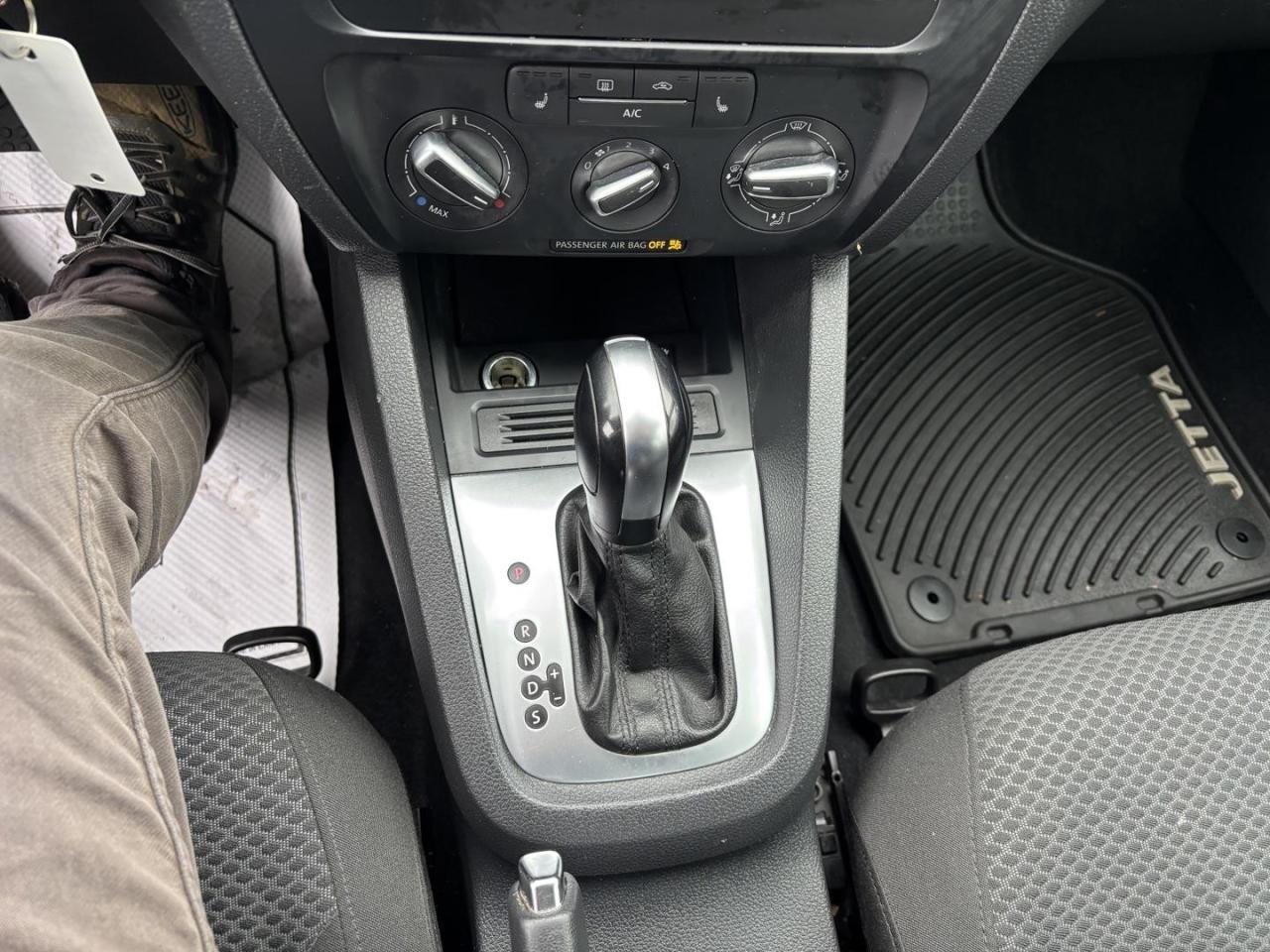 2014 Volkswagen Jetta  Photo