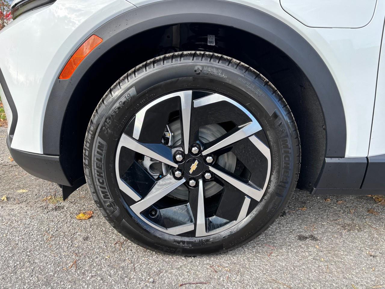 2026 Chevrolet Equinox EV 4dr LT Photo