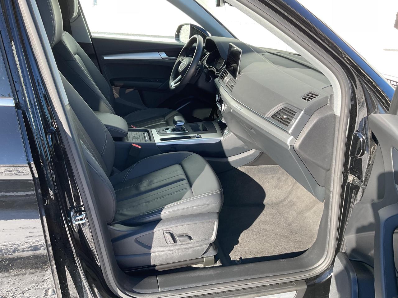 2024 Audi Q5 45 Komfort 4dr All-Wheel Drive quattro Sport Utility Photo