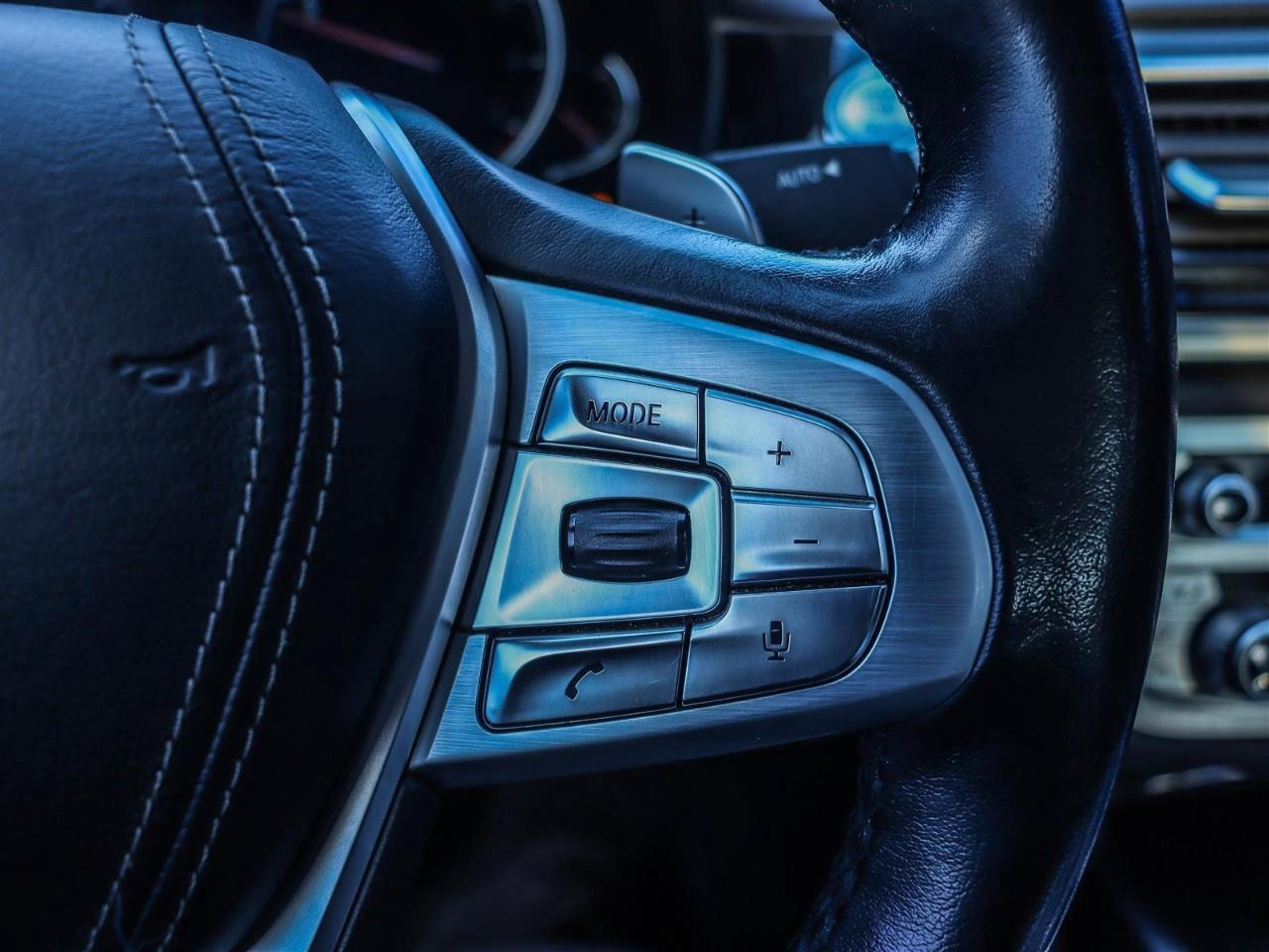 2016 BMW 750 i xDrive 4dr All-wheel Drive Sedan Photo