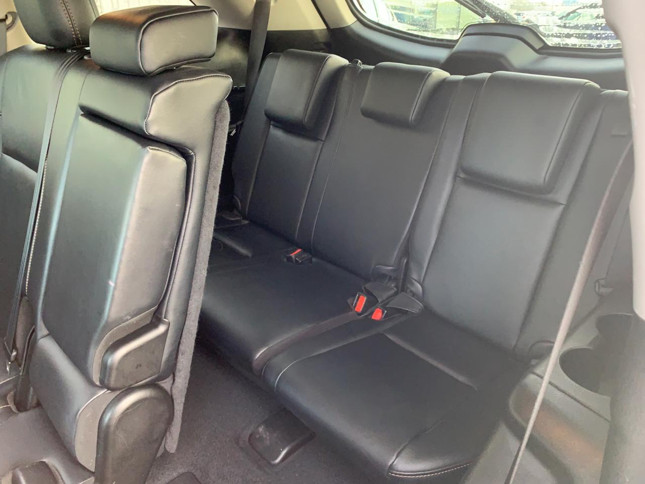 2019 Toyota Highlander Hybrid XLE 4dr All-Wheel Drive Photo