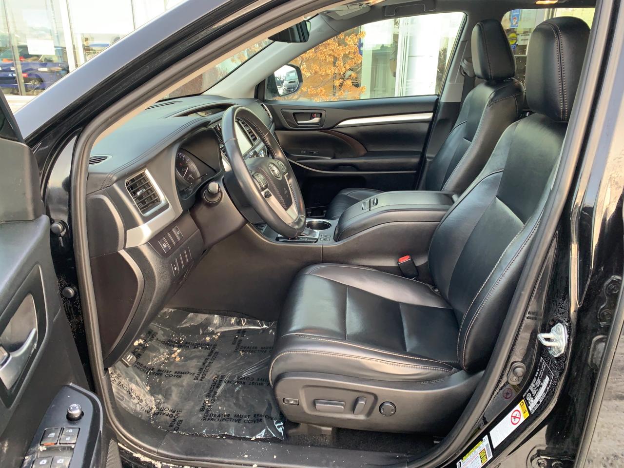 2019 Toyota Highlander Hybrid XLE 4dr All-Wheel Drive Photo