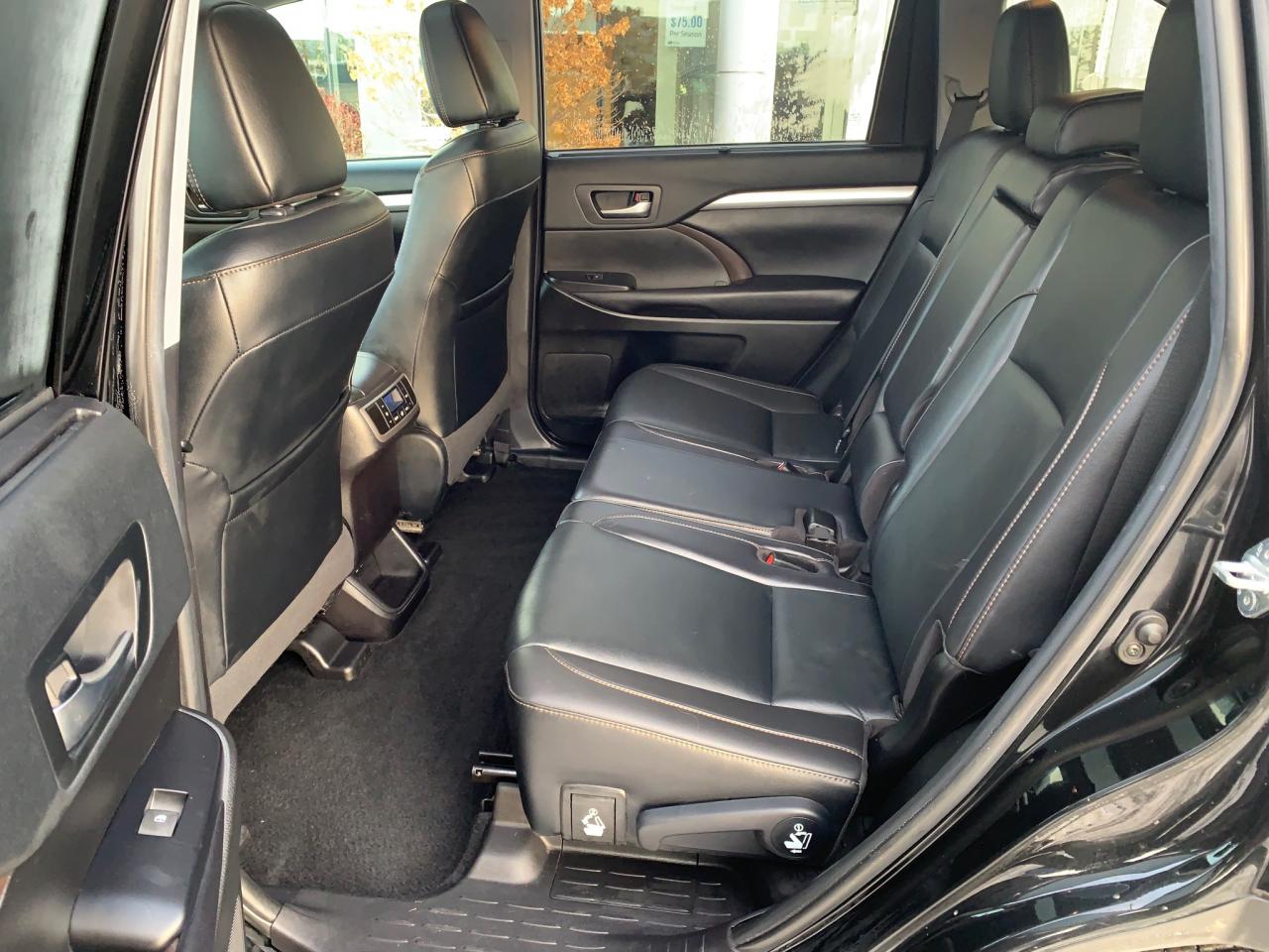 2019 Toyota Highlander Hybrid XLE 4dr All-Wheel Drive Photo