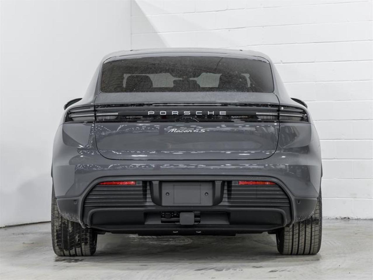 2025 Porsche Macan  Photo