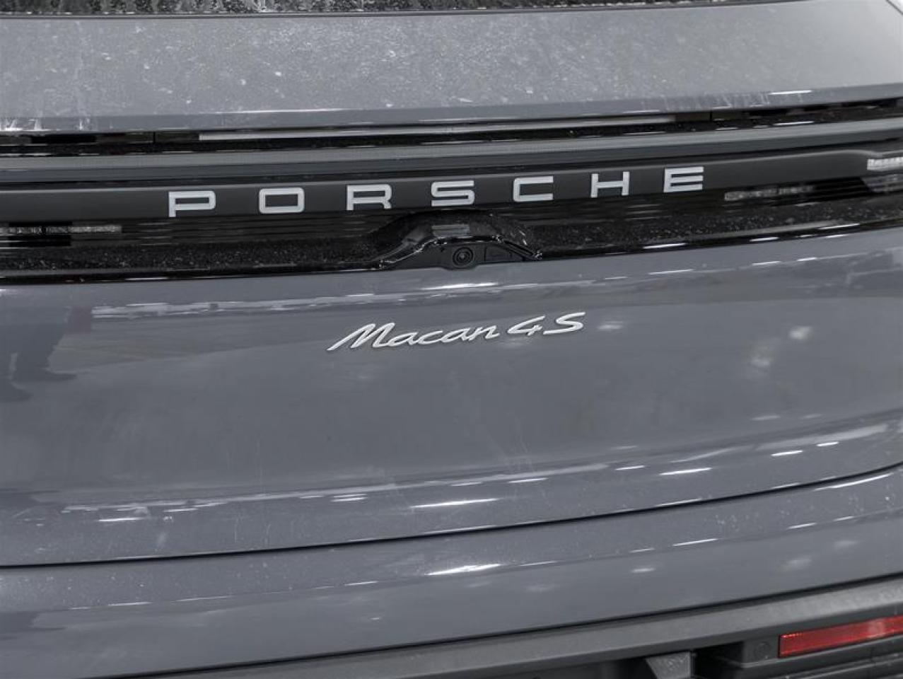 2025 Porsche Macan  Photo