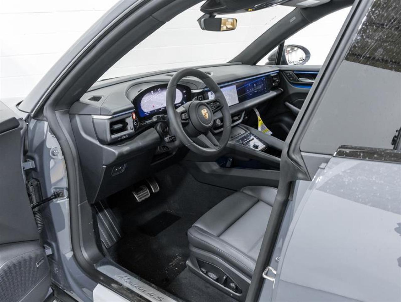 2025 Porsche Macan  Photo