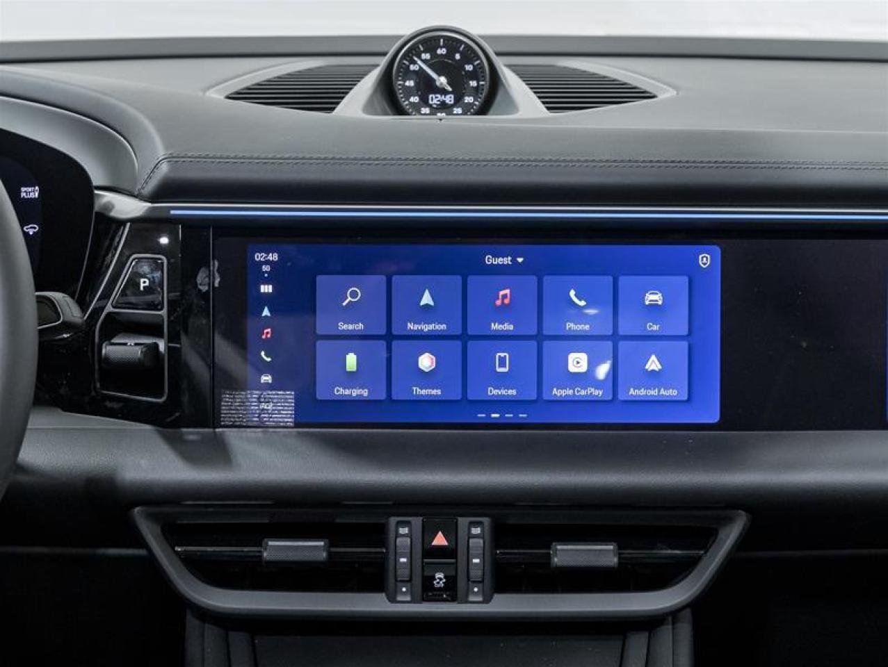 2025 Porsche Macan  Photo