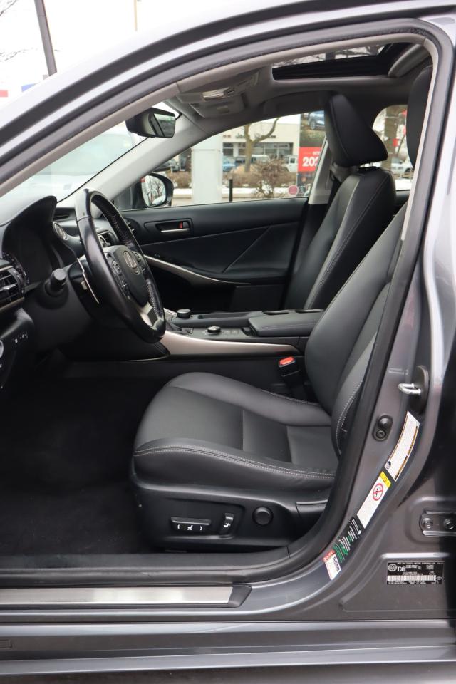 2017 Lexus IS 300 Base 4dr All-Wheel Drive Sedan Photo