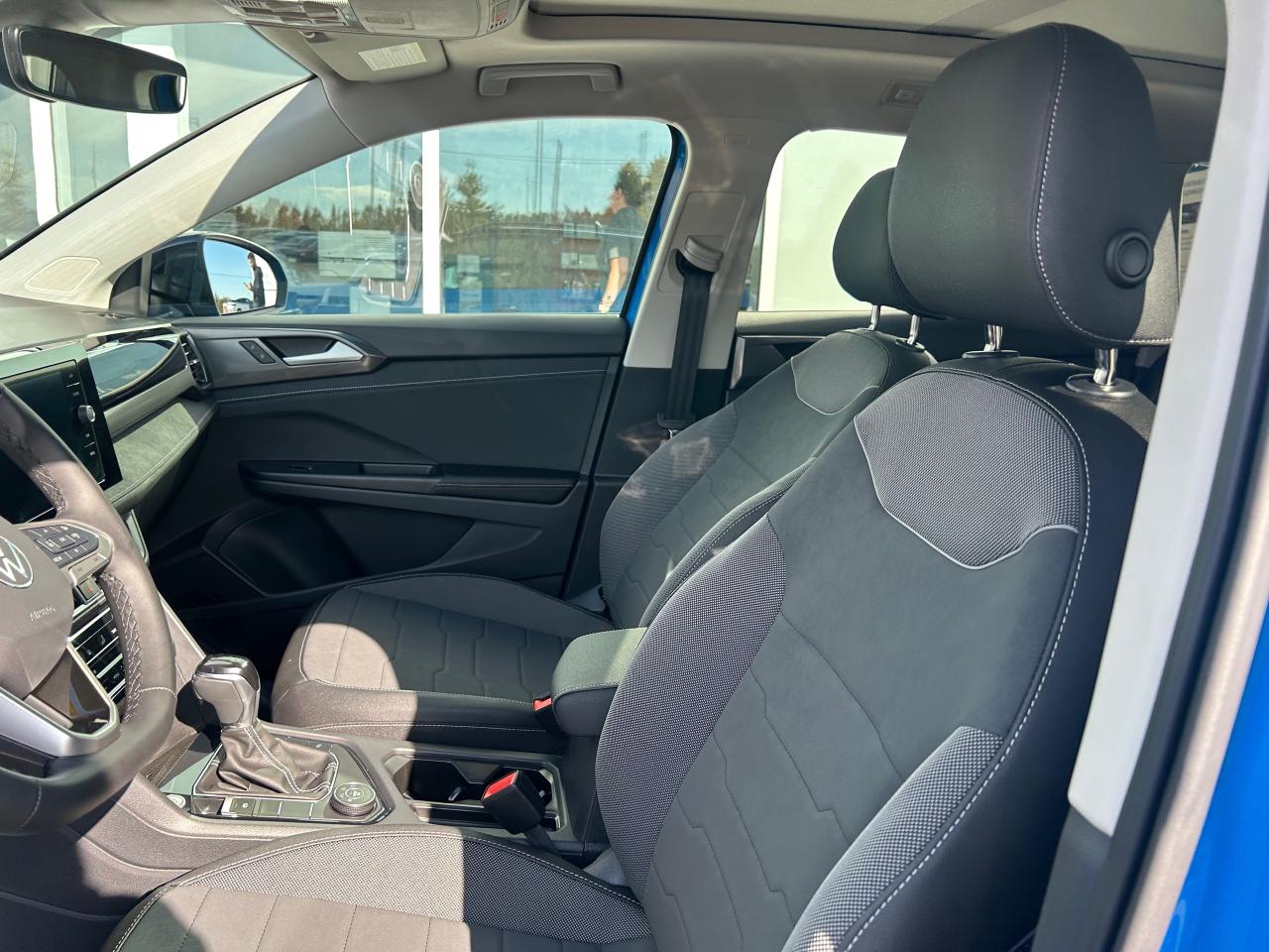 2026 Volkswagen Taos Comfortline Black Edition 4dr All-Wheel Drive 4MOTION Photo