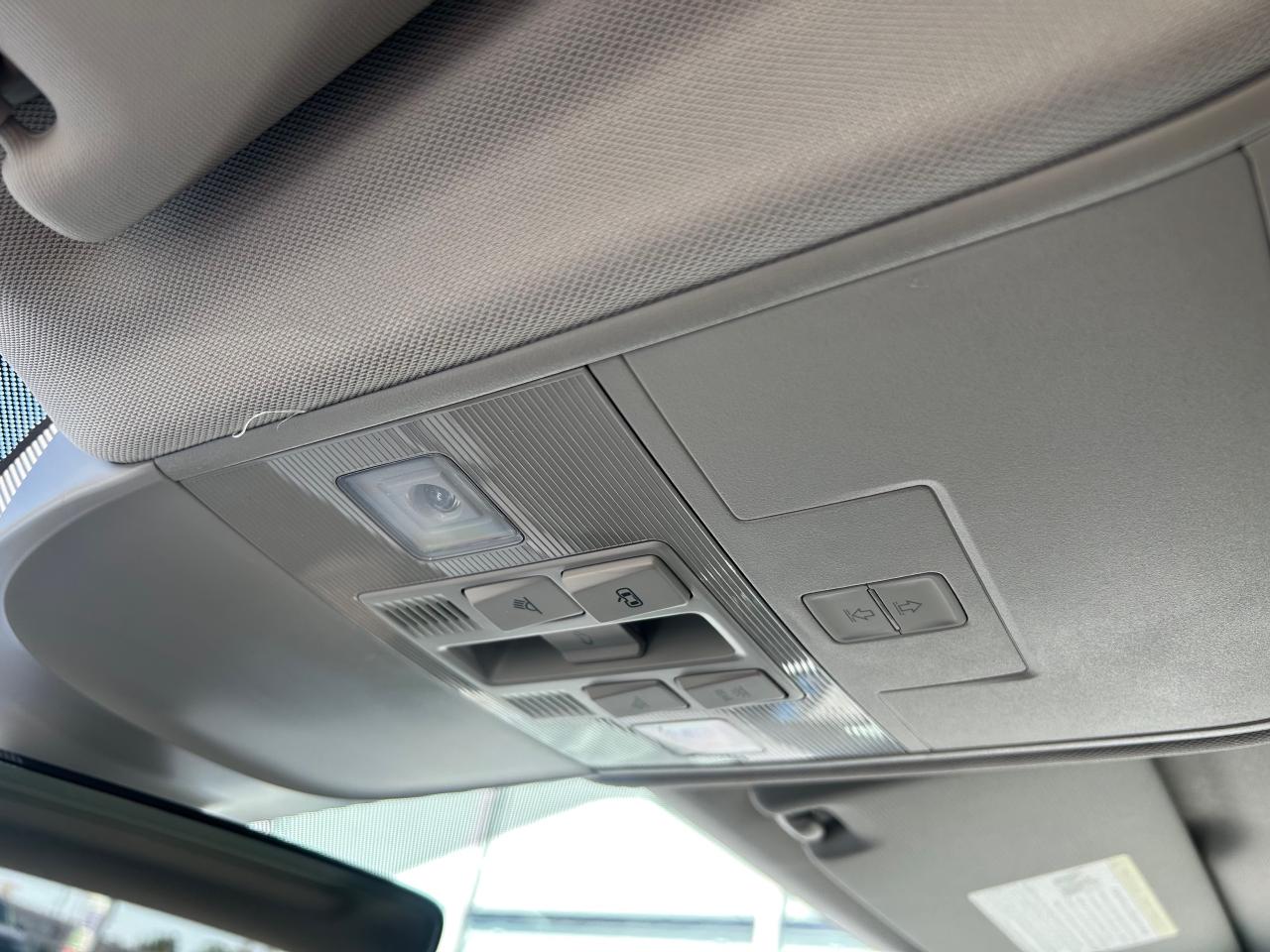 2026 Volkswagen Taos Comfortline Black Edition 4dr All-Wheel Drive 4MOTION Photo