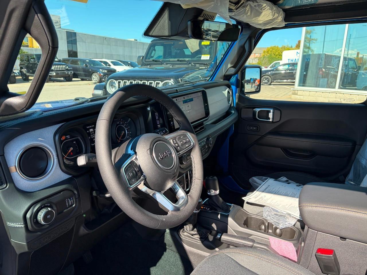 2026 Jeep Wrangler SAHARA 4DR 4X4 Photo4