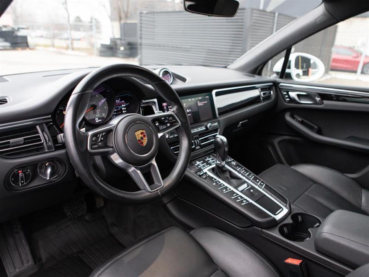 2021 Porsche Macan S Photo