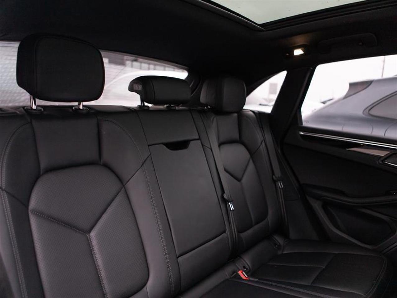 2021 Porsche Macan S Photo