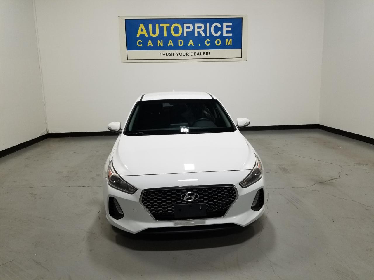 2018 Hyundai Elantra GT GL (A6) 4dr Hatchback Photo