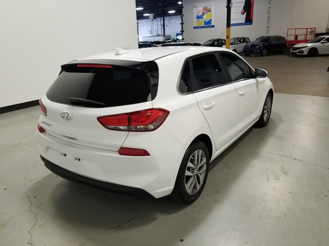 2018 Hyundai Elantra GT GL (A6) 4dr Hatchback Photo