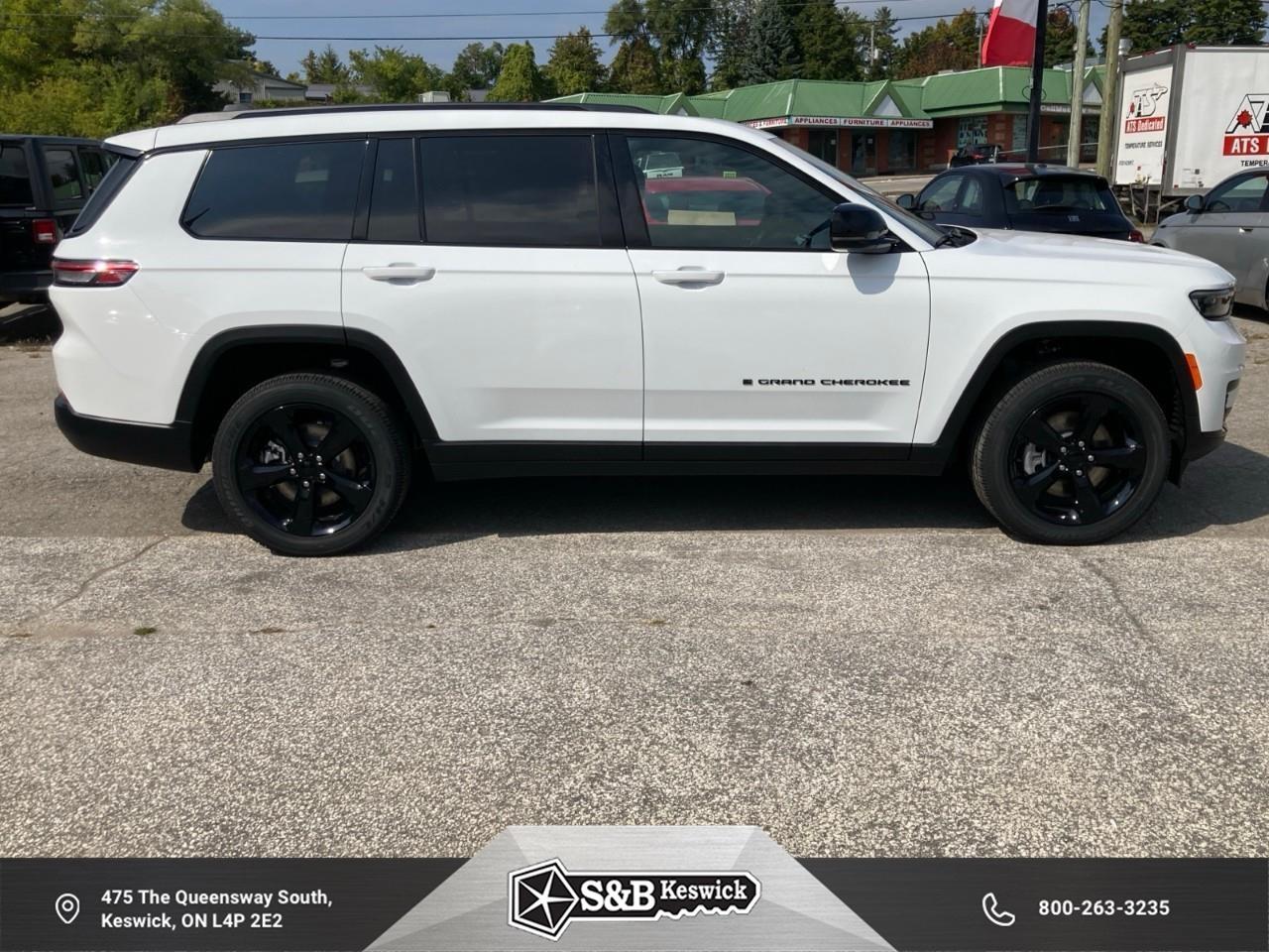 2025 Jeep Grand Cherokee L Laredo 4dr 4x4 Photo