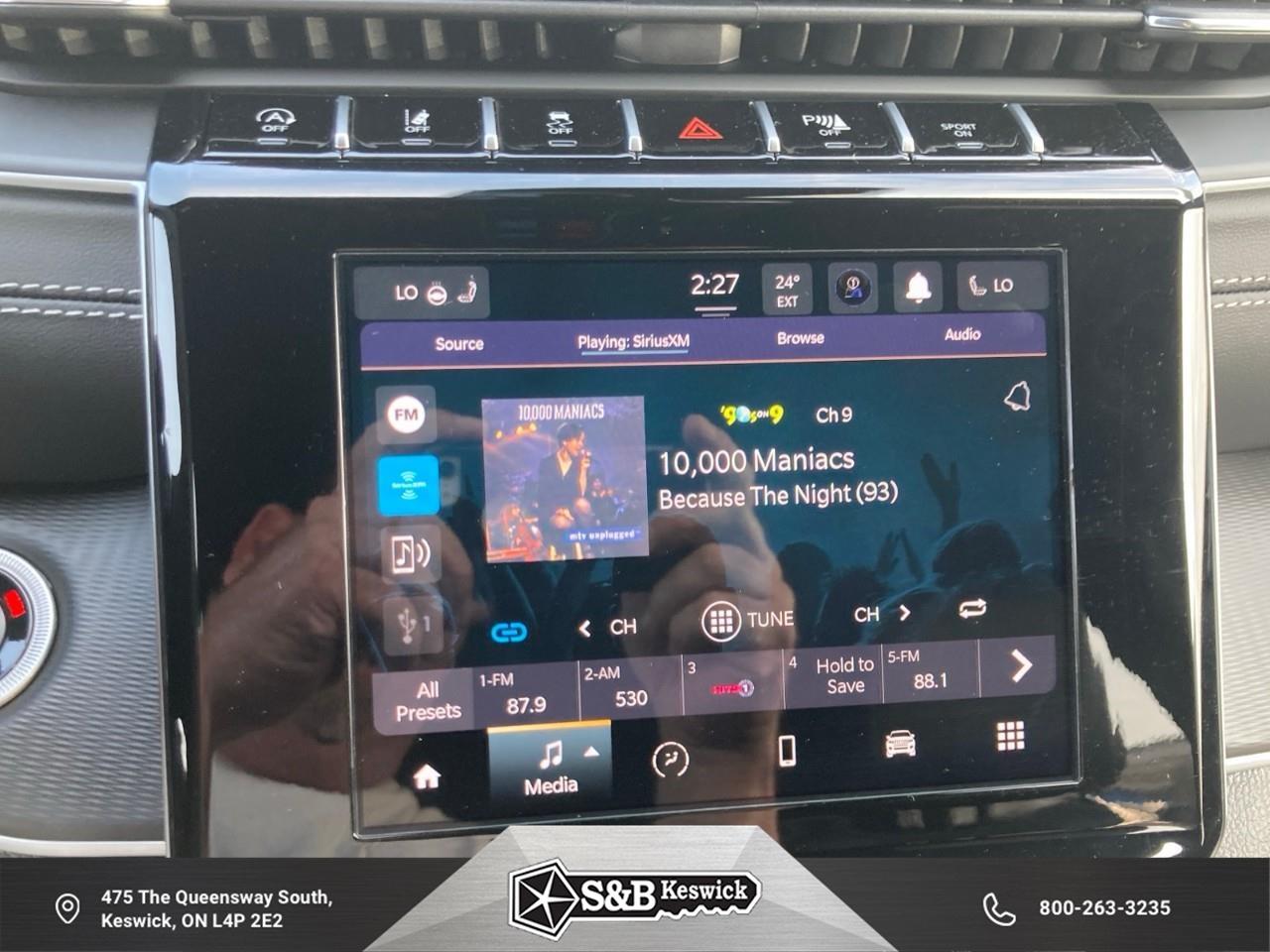 2025 Jeep Grand Cherokee L Laredo 4dr 4x4 Photo