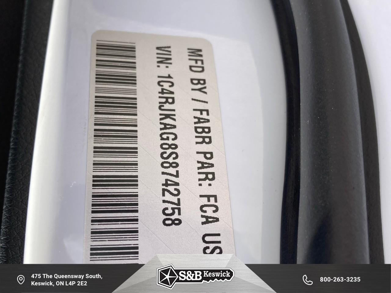 2025 Jeep Grand Cherokee L Laredo 4dr 4x4 Photo