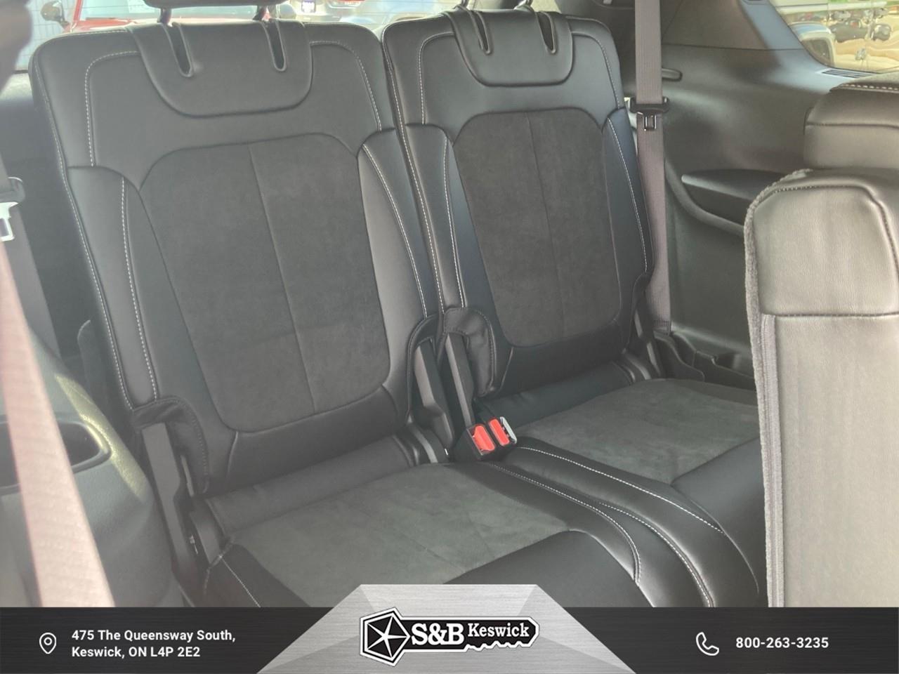 2025 Jeep Grand Cherokee L Laredo 4dr 4x4 Photo