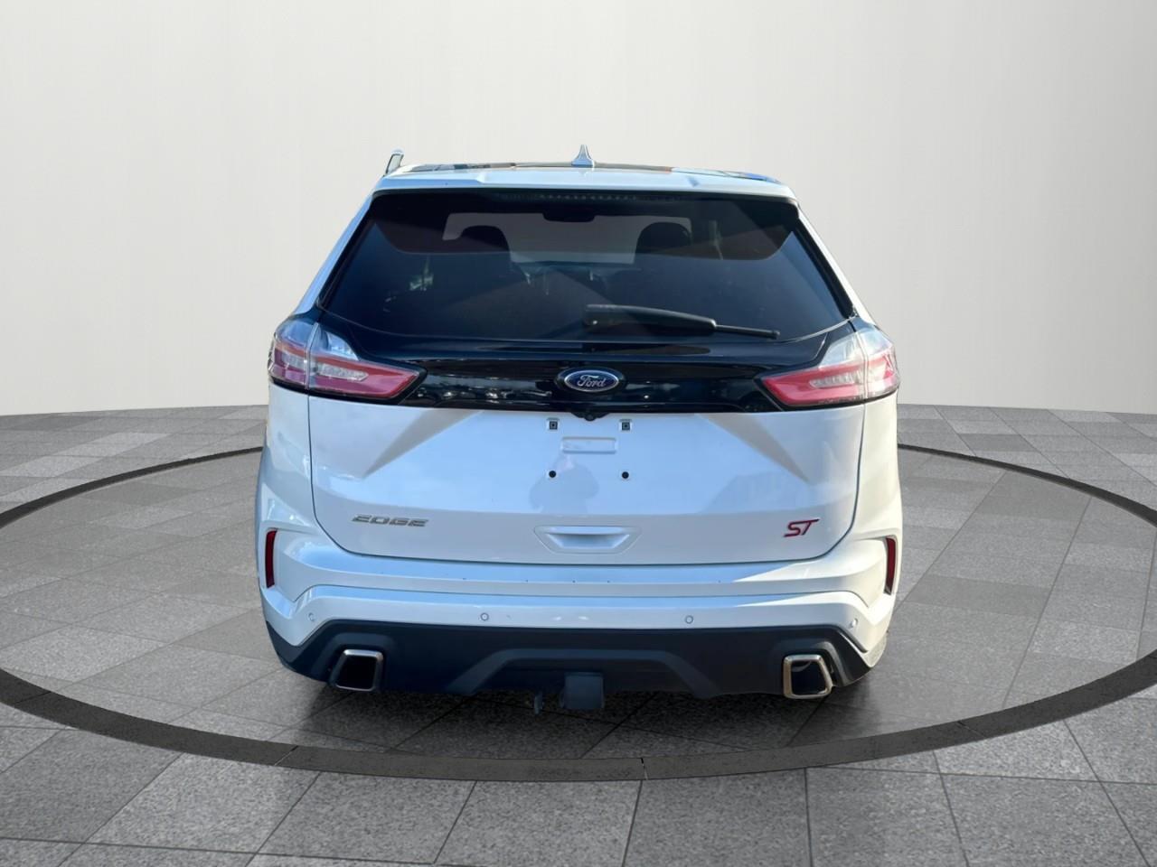 2019 Ford Edge ST 4dr All-Wheel Drive Photo4
