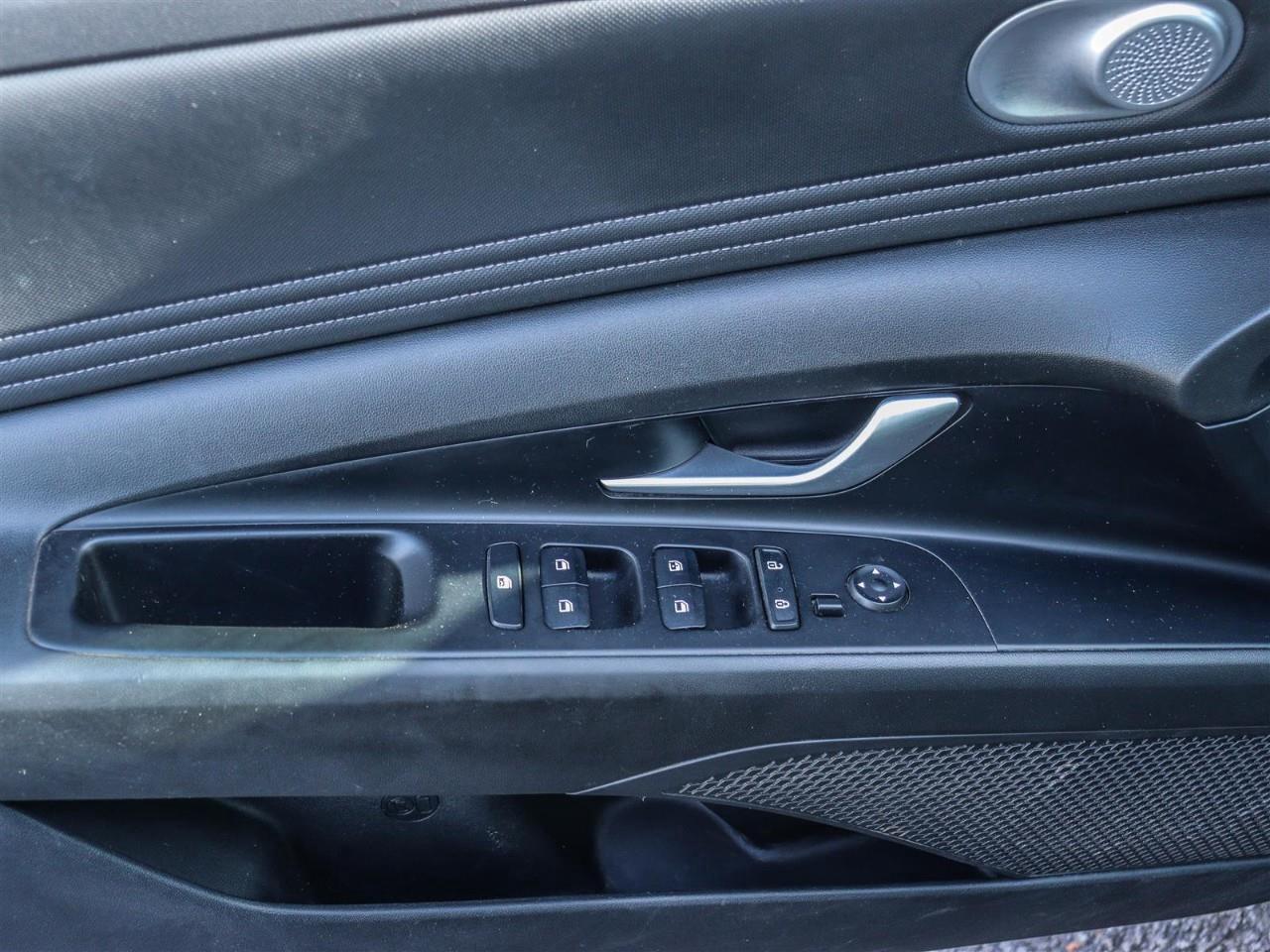 2023 Hyundai Elantra HEV Luxury 4dr Sedan Photo