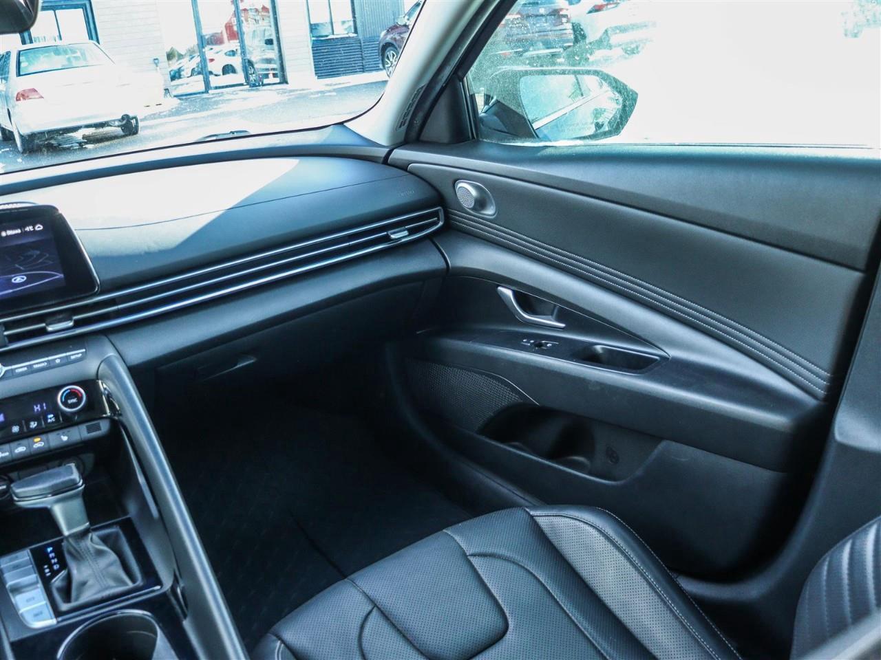 2023 Hyundai Elantra HEV Luxury 4dr Sedan Photo