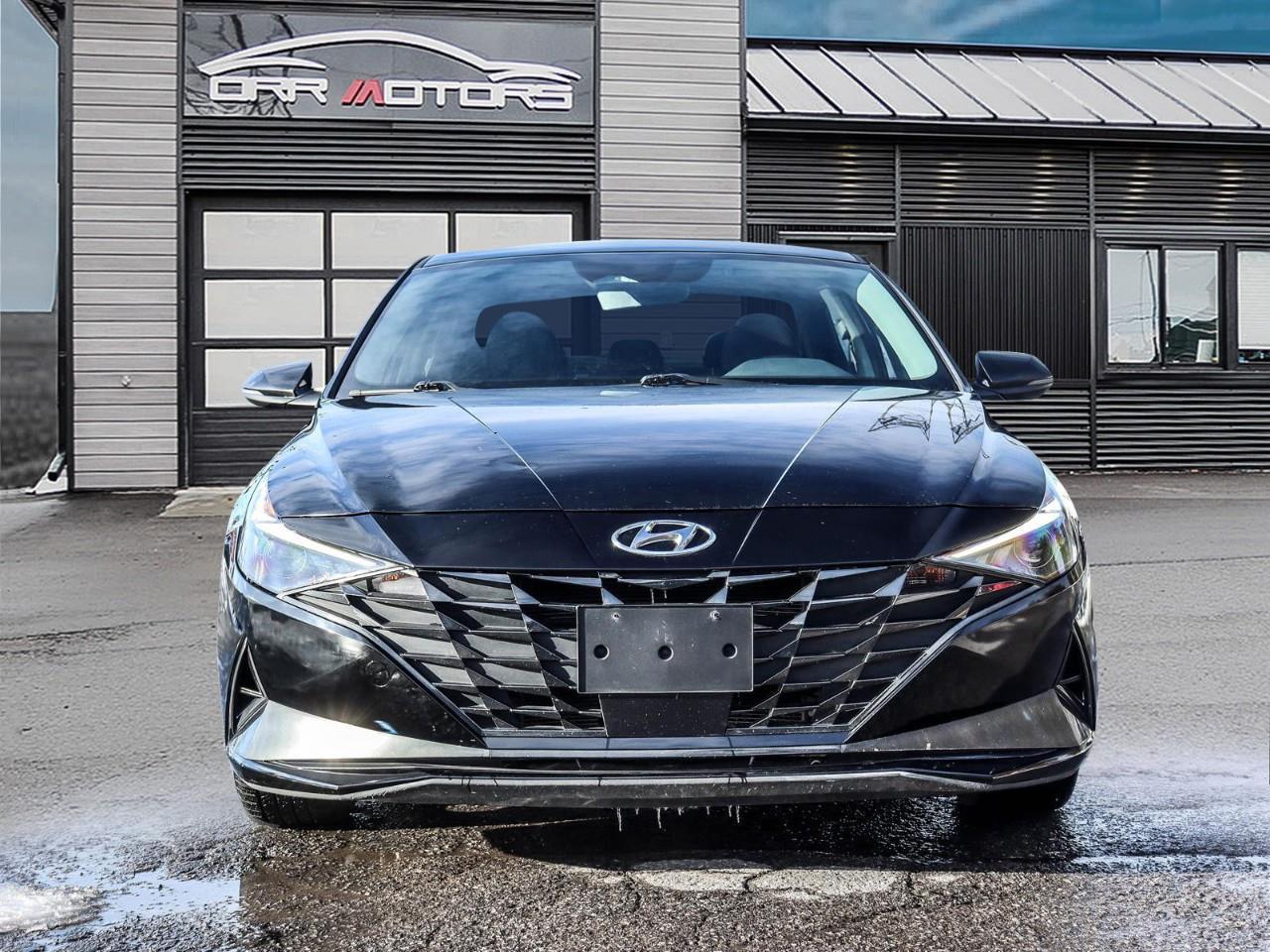 2023 Hyundai Elantra HEV Luxury 4dr Sedan Photo