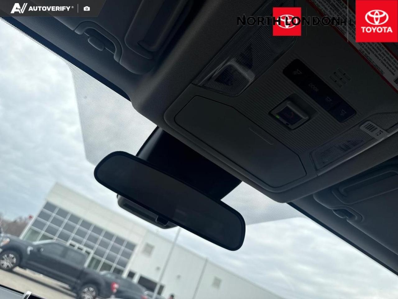 2023 Toyota RAV4 LE 4dr All-wheel Drive Photo