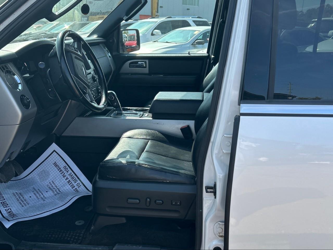 2017 Ford Expedition Max Limited 4dr 4x4 Photo