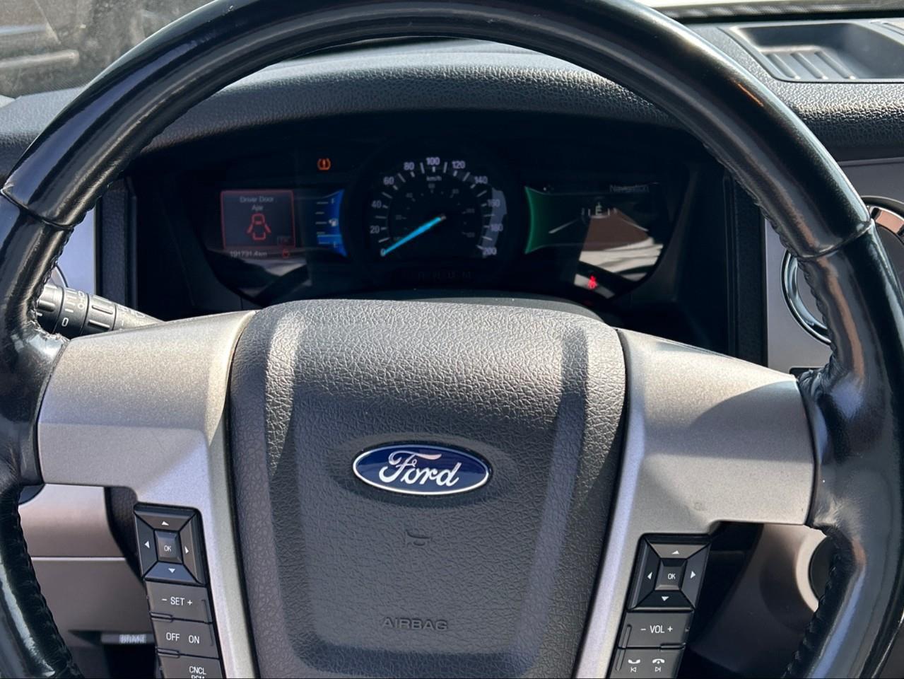 2017 Ford Expedition Max Limited 4dr 4x4 Photo