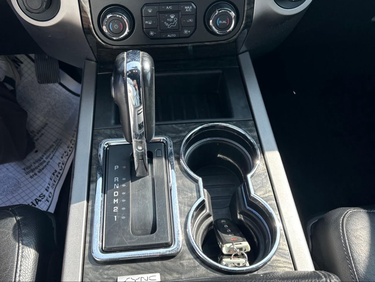 2017 Ford Expedition Max Limited 4dr 4x4 Photo