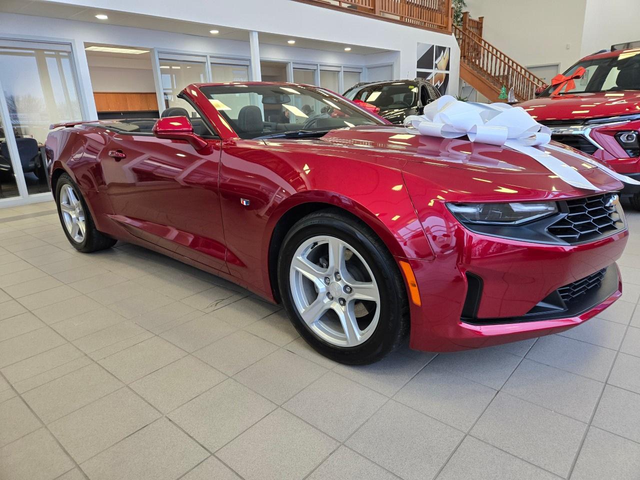 2023 Chevrolet Camaro 2dr Convertible 1LT Photo