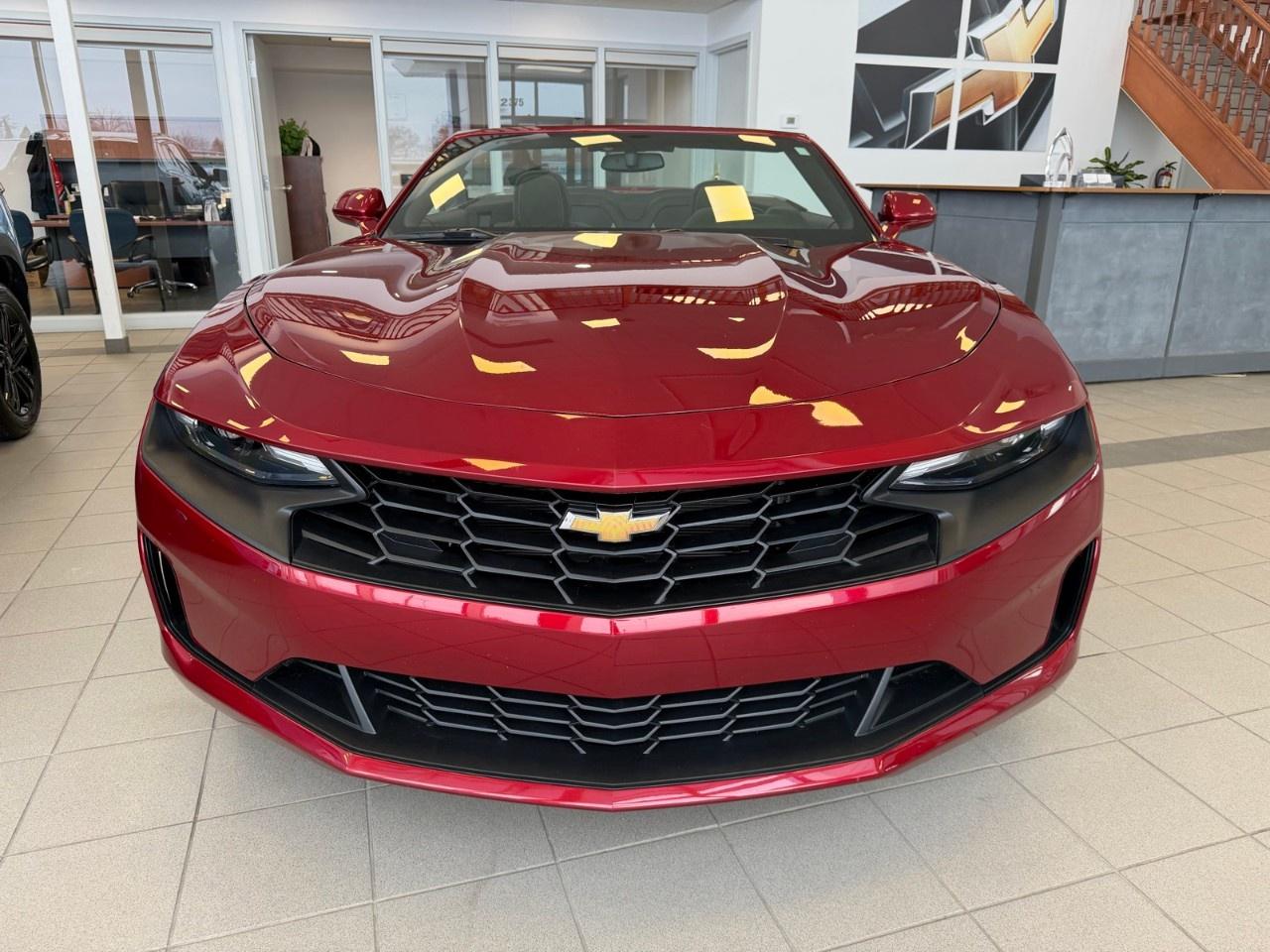 2023 Chevrolet Camaro 2dr Convertible 1LT Photo