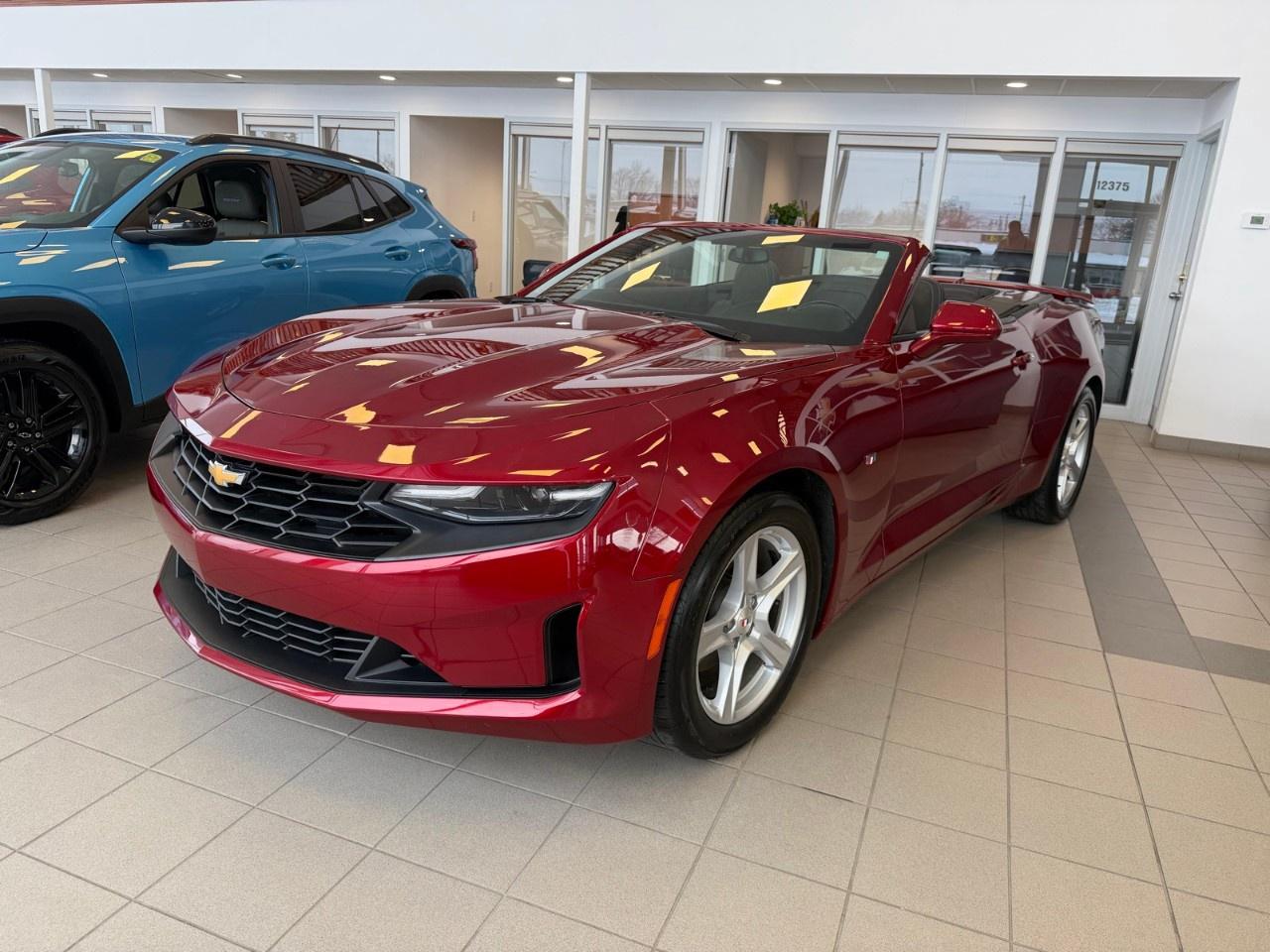2023 Chevrolet Camaro 2dr Convertible 1LT Photo