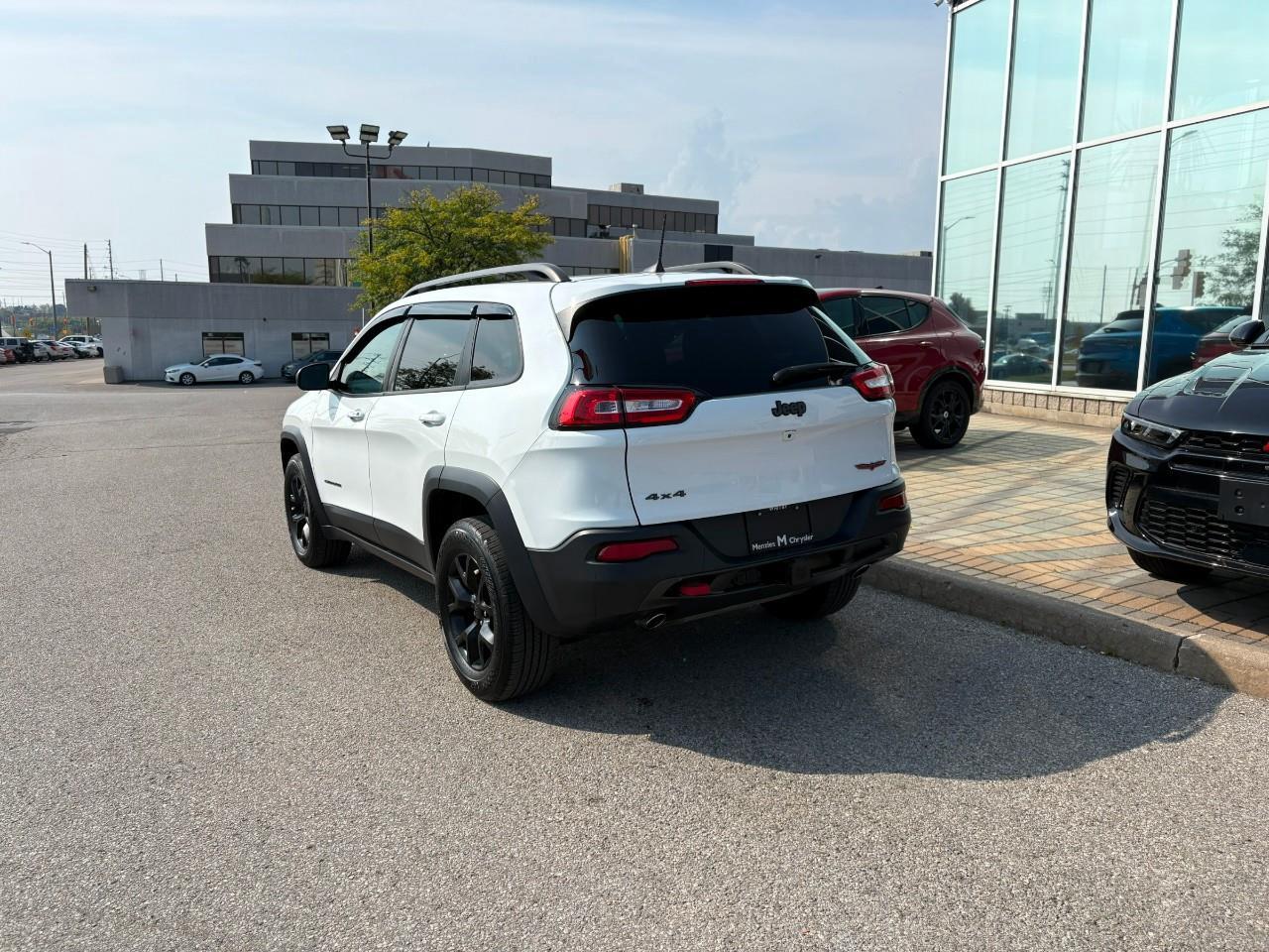 2018 Jeep Cherokee Trailhawk 4dr 4x4 Photo